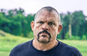 Il deejay che era sicuro di poter incassare un pugno di Chuck Liddell