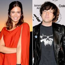 For years, ryan adams has used his influence in music to lure in and emotionally torment women @melenar & i talked to some, including mandy moore, phoebe bridgers & a young woman who says her sexual texts w adams then all of a sudden the year is 2016, she's left adams and her star rises. Mandy Moore S Life Couldn T Be More Different After Ryan Adams Divorce