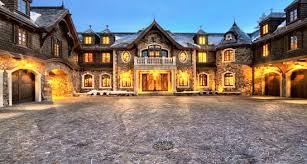 Bazı gazeteler evin inşaatı sona erdiğinde ailenin oraya taşınmamaya karar verdiğini çünkü evin mimarisinin feng shui benzeri bir akım olan vastu shastraya uygun olmadığını yazdı. Dunyanin En Guzel Evi Hangisi Dunyanin En Guzel Evleri Turkiye De En Guzel Ve Pahali 5 Ev