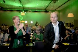 Trygve slagsvold vedum is an actor, known for maskorama (2020), huskestue (2015) and økolandsbyen (2015). Politikk Senterpartiet Haper At Frelsen Er Naer