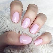 You can start with a dark pink on your thumb and use a successively lighter shade of pink is a summer color, but when the colors change you can transition your manicure to the fall with a soft neutral pink. 45 Sweet Pink Nail Design Ideas For A Manicure That Suits Exactly What You Need