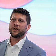 School district reinstates suspended transgender substitute teacher