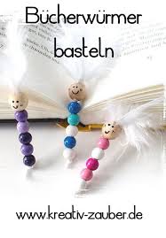 Bucherwurm Aus Bunten Perlen Basteln Kreativzauber Perlen Basteln Schultute Basteln Anleitung Basteln