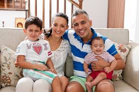 Nós acreditamos que o trabalho de um estrategista em marketing e vendas é parecido com o de um cirurgião. SoÅ£ia Lui Wilmark Ioana Am InvÄÅ£at SÄ TrÄiesc Cu Boala SÄ O Accept Romanesti Vedete Unica Ro