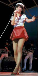 松田聖子 おしゃれまとめの人気アイデア pinterest 聖子fan レトロな服装 アイドル 衣装 女性アイドル