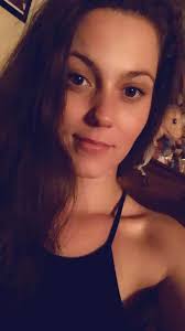 Elizabeth Crowder (@babybee7890) • Instagram photos and videos