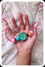 Get the cutest kids' outfits today. Amuleto De La Suerte De Marinette Que Ahora Es De Adrien V Miraculous Ladybug In 2021 Crafts Miraculous Anime