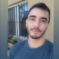 90+ perfiles de «Emery»