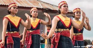 Tuliskan Properti Yang Digunakan Pada Tarian Tersebut Ilmusosial Id Diharap blog ini bermanfaat dan dapat jadi gambaran.