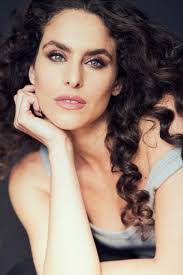 Esther Fields's Instagram, Twitter & Facebook