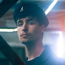 Sir-Ramsden Hettiakandage (@sir_thomas_ramsden) • Instagram photos and  videos