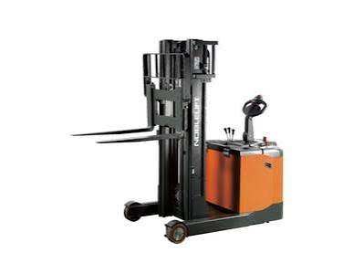 Schaeff SE100 Forklift
