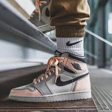 Nike Sb Air Jordan 1 Nyc To Paris More Feature In This Week S Best Instagram Sneaker Photos Highsnobiety Sneakers Men Fashion Nike Air Shoes Sneakers Fashion