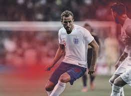 If you are buying a personalised shirt, with either a custom name or player name and number on the back, please take care to select the correct size as we will not be able to refund this item. Nike England 2018 World Cup Home Kit Revealed Footy Headlines