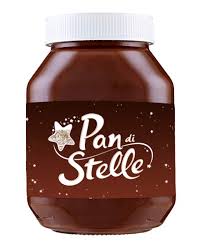 Dolci torta pan di stelle la torta pan di stelle è un dolce realizzato con l'omonimo e amato biscotto di cioccolato e nocciole con le inconfondibili stelline. Nutella Arriva La Concorrenza Di Barilla Con La Crema Pan Di Stelle