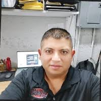 60+ "Eduardo Giles" profiles