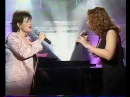 Lara Fabian Et Maurane Fais Moi Une Place Tapis Rouge Tapis Rouge Chanson Duo