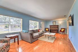 Welcome home to lakeland landing where you will experience the finest in comfort and convenience. Evolve Vacation Rental