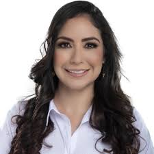 Denisse Robles (@denisse_robles)