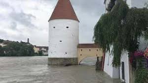 Donau, passau donaudonau, passau donau. Donau Und Inn Pegel Steigen Hochwasser Alarm In Passau Videos Von The Weather Channel Weather Com