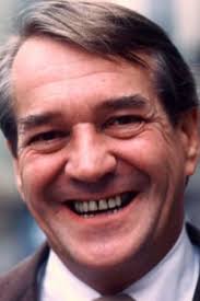 Tom McEwan : biographie, filmographie, photos & vidéos