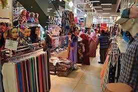 It is located in pudu, the heart of kuala lumpur, a few minutes from the city's golden triangle, in the fashion wholesale area of jalan kenanga. Kwc Kha Seng Group