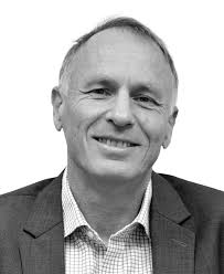 Hydraulic actuators for gas and steam valves