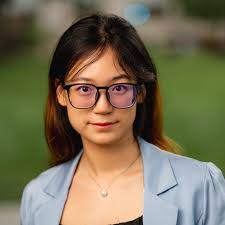 Maxine Liu's Instagram, Twitter & Facebook