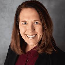 Elizabeth Faber's Instagram, Twitter & Facebook