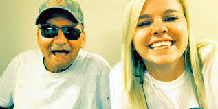 Sharon Stigall's Instagram, Twitter & Facebook