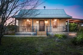 Rustic and romantic, moondance cabin is most noted for its country charm and surprising luxuries. 12 Relaxing Texas Cabin Rentals With Hot Tubs