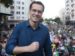Deltan Dallagnol pode concorrer ao Senado mesmo tendo registro de candidatura cassado em 2022? Entenda