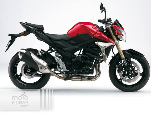 Suzuki GSR 750