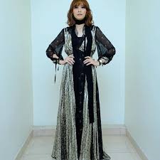 Maharaja lawak mega 2018 kembali dengan menampilkan 14 peserta terdiri daripada 12 kumpulan (duo & trio) serta 2 pelawak solo. Scha Alyahya Semi Final Maharaja Lawak Mega 2018 Dress By Coach Coachmy Hair By Juuu Ko Make Up By Syedewa Picture By Maestro Ridwan Buro 24 7 Malaysia