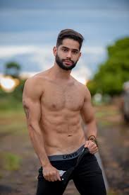 Miranda more bio, uniform, draft, salary info Lucas Miranda E Clicado So De Cueca Em Trilho De Trem Btchs