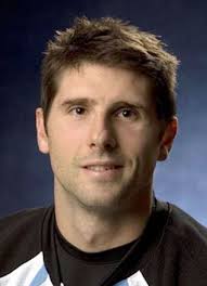 Player photos for the 1993-94 Wexford Raiders at hockeydb.com