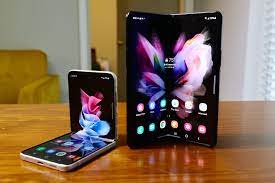 The fold 3 weighs 271 grams (0.6 pounds) and measures 6.4mm (0.25 inches) thick, which is thinner and lighter than the z fold 2 (282 grams, 6.9mm). 6p5s5en64xup M