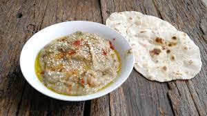 La ricetta originale del babaganoush prevede l'uso di polpa di melanzane cotte alla brace o in forno. Babaganoush Ricetta Originale Fatta In Casa Youtube