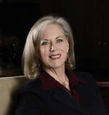 TVMA President Aaron Rainer, DVM, MPH, delivers his speech and administers  the Veterinarian's Oath for the 2018 graduates of the Texas A&M College of  Veterinary Medicine & Biomedical Sciences (TAMU-CVM) at their