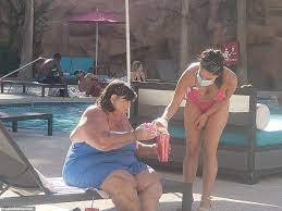 First Las Vegas Pool Party Takes Place After 78 Days Of Lockdown As Hotel Casinos Open Daily Mail Online