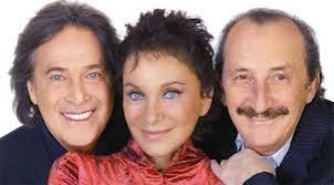 Prende il via dal palco dell'ariston la reunion dei ricchi e poveri, a 50 anni dalla prima partecipazione al festival di sanremo e dal successo del. Ricchi E Poveri La Poesia Del Popolo Sono La Tradizione Di Un Paese Che Ha Perso Le Canzonette Media E Tv