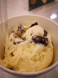 Their ice cream flavours are quite simply a treat for the tastebuds and although i'm mildly lactose intolerant, i'll brave it for a taste of their creamy ice creams! Durian And Pistachio Ice Cream On Charcoal Waffle Picture Of The Ice Cream Bar Kuala Lumpur Tripadvisor