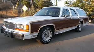 The ford country squire (later known as the ford ltd country squire) is a series of station wagons that was assembled by american automaker ford. 1990 Ford Country Squire Ltd Station Wagon Break Estate Woodie Woody 2650 Youtube
