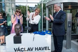 Invasions have been kinda sparse for me lately, so i decided to do something even less productive instead. Vaclav Havel Parliament Dedicates Building To Former Czech President News European Parliament