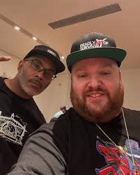 At the @wfmu record fair Friday and I ran into @xplargepro aka  #LargeProfessor Shout out to one of my favorite producers and one of the  illest MCs/Producers in the culture. #jronin #dj #