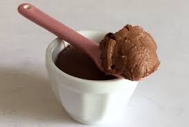 Ricetta facile di benedetta.oggi prepariamo insieme il budino cioccolato e peperoncino, un dolce al cucchiaio facile e veloce da preparare. Budino Al Cioccolato Con 3 Ingredienti Di Le Torte Di Simona