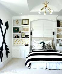 Black White And Gold Bedroom Decor Ideas Pin On Gold Home Decor Ideas Gold Not Gaudy