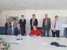 Vous y trouverez des informations autour de l'emploi et la formation. Nogent Le Rotrou Thomas Gestin Un Exemple D Insertion L Action Republicaine