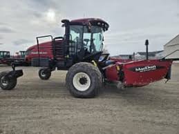 Macdon 9250 Tractor