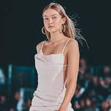 Her younger sister bella hadid on average is also expected to be on a same height. Gigi Hadid Networth Career Bio Family Education Wiki Affairs Husband And More World Magazine 2021